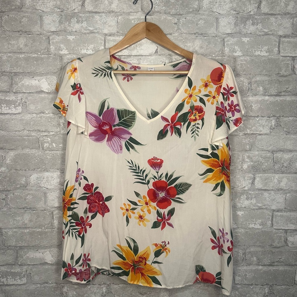 EUC Old Navy Women’s White Floral V-Neck Top  Size XL (RN54023)